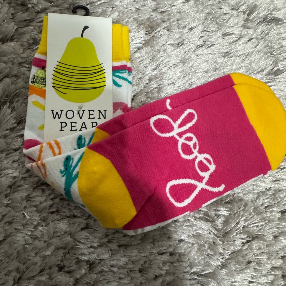 WOVEN PEAR Pink and Yellow Graphic Socks.